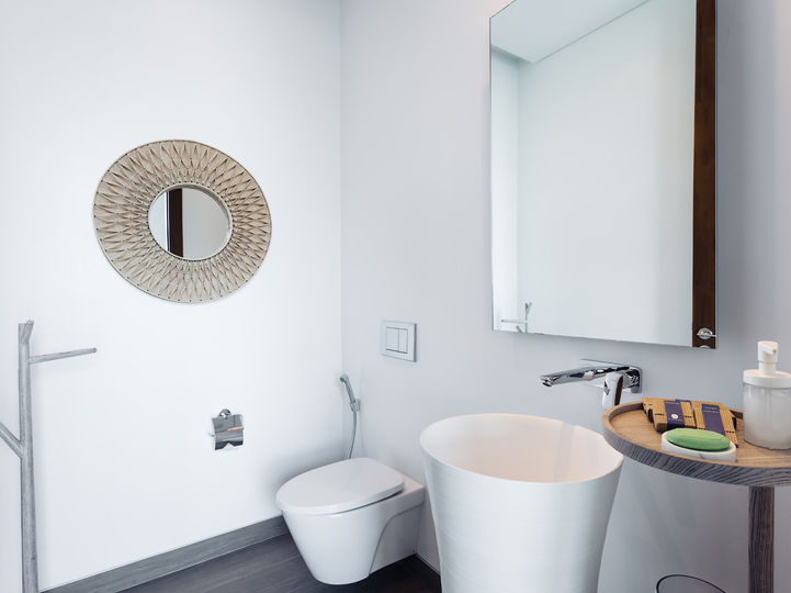 Malaiwana Duplex - Guest Bathroom