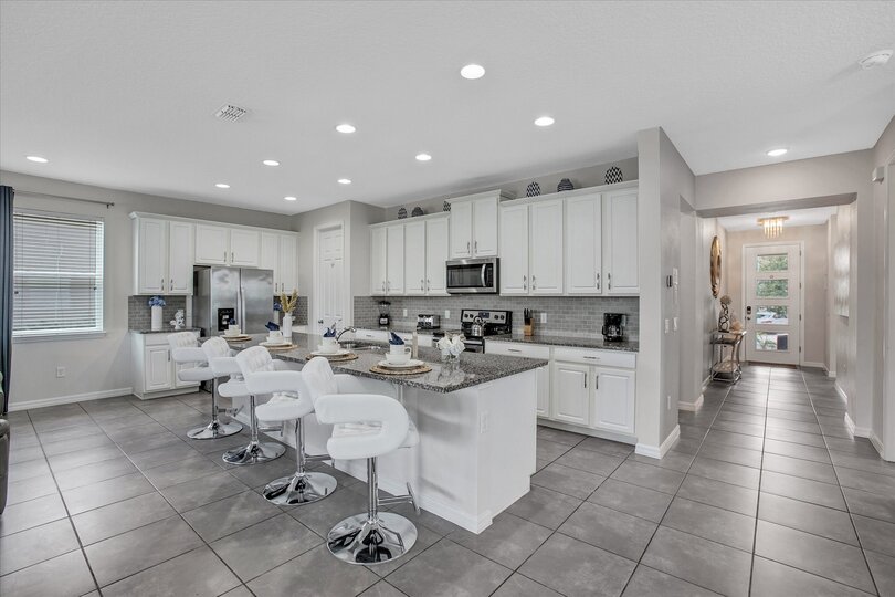 Kitchen (Angle 2)