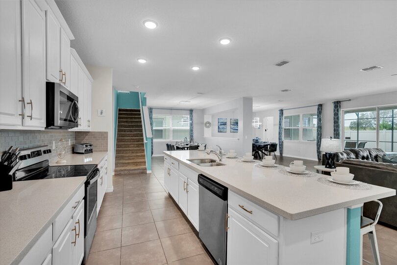 Kitchen (Angle)