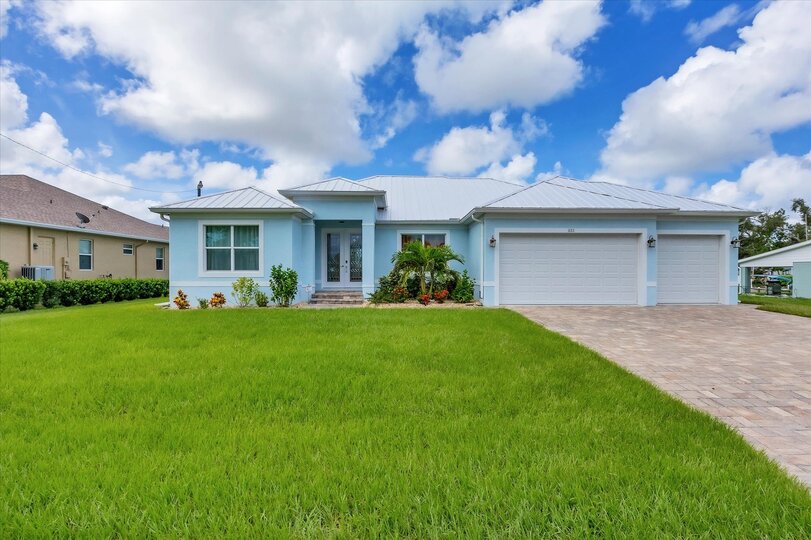 Gorgeous Englewood Waterfront Home With Private Pool