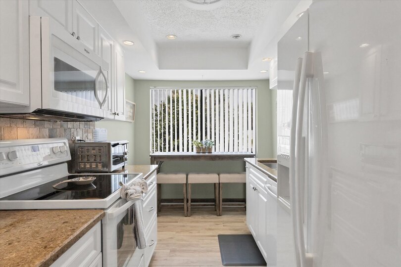 Fully-equipped kitchen