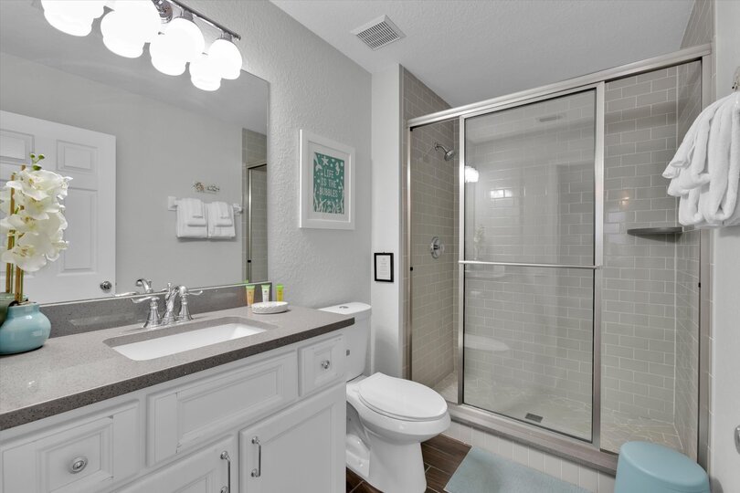 King Suite Bathroom 4 Upstairs
Shower
