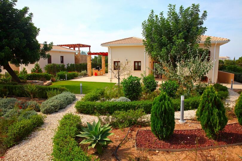 Luksuzno bivanje s slikovito zunanjo spokojnostjo, Paphos, Cyprus