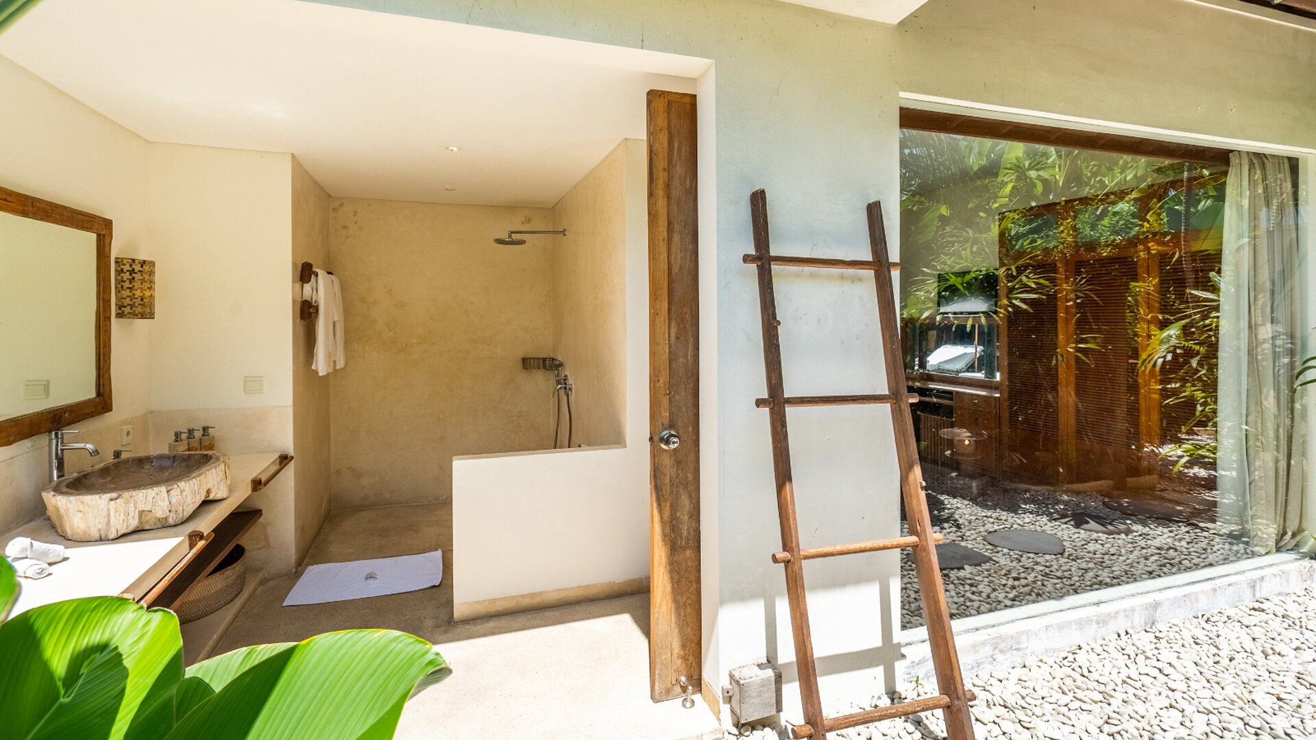 Najemite svojo lastno zasebno vilo s 5 zvezdicami v Seminyaku po najboljši ceni, Bali Villa 2246