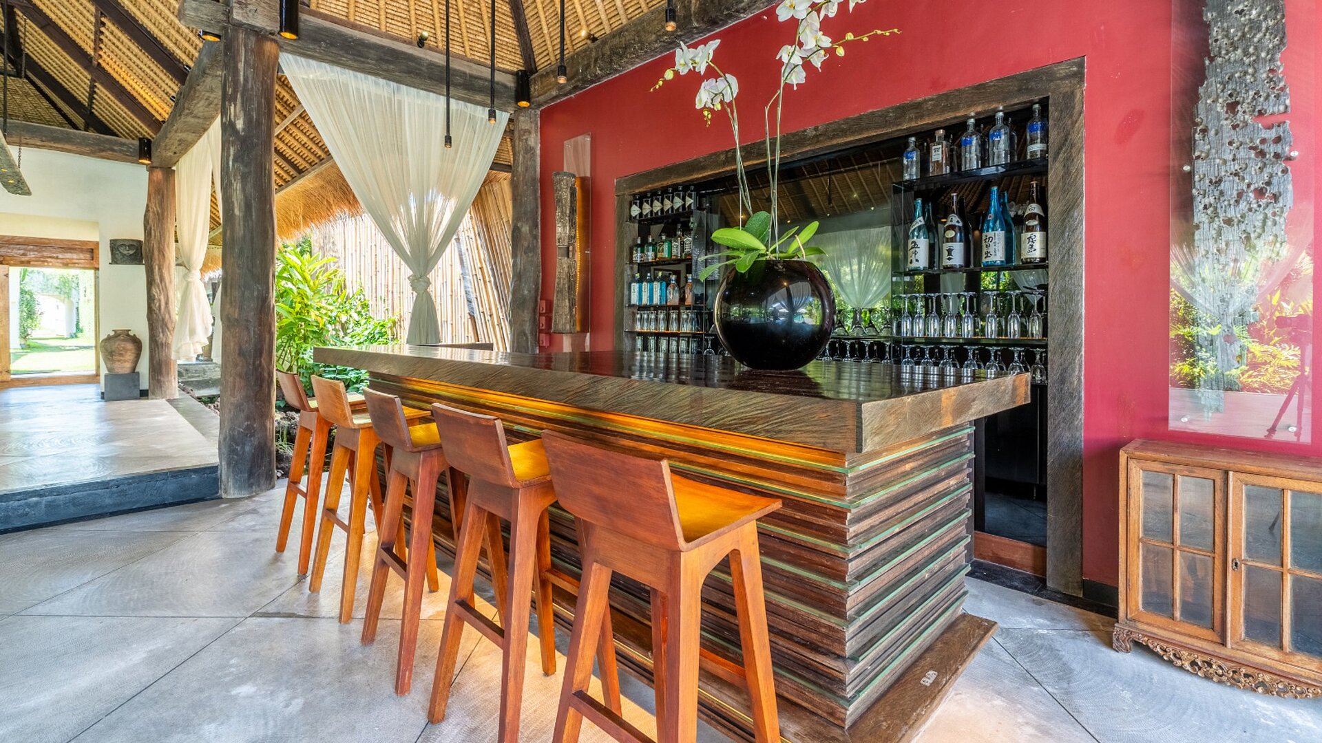Najemite svojo lastno zasebno vilo s 5 zvezdicami v Seminyaku po najboljši ceni, Bali Villa 2246
