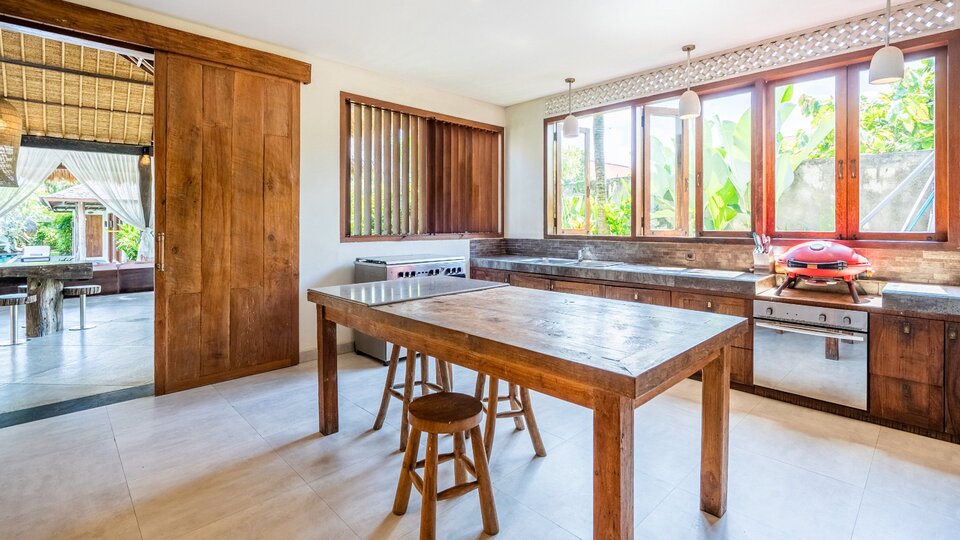 Najemite svojo lastno zasebno vilo s 5 zvezdicami v Seminyaku po najboljši ceni, Bali Villa 2246