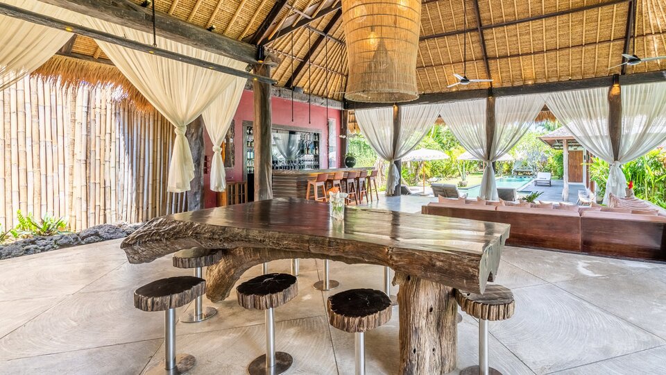 Najemite svojo lastno zasebno vilo s 5 zvezdicami v Seminyaku po najboljši ceni, Bali Villa 2246