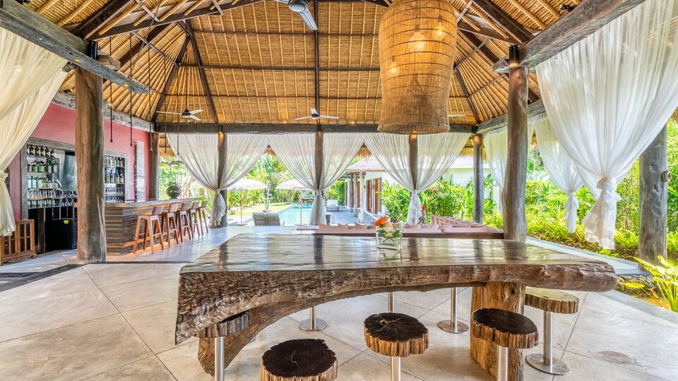 Najemite svojo lastno zasebno vilo s 5 zvezdicami v Seminyaku po najboljši ceni, Bali Villa 2246