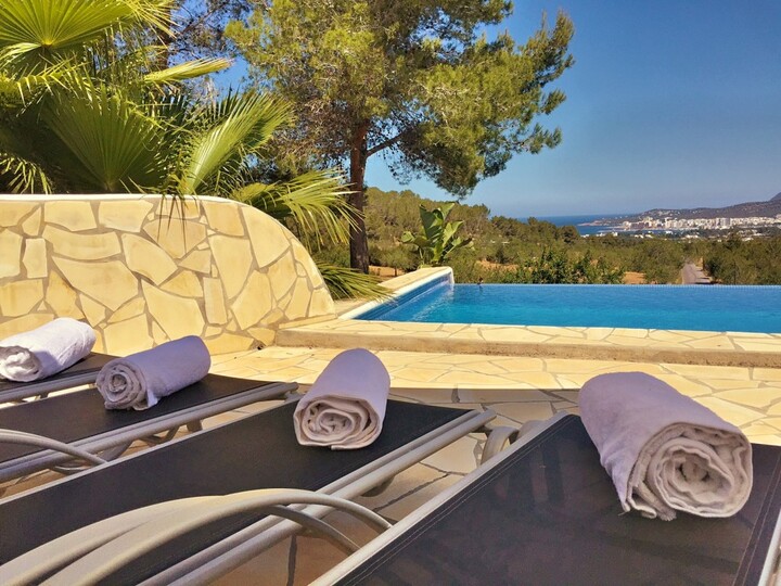 Osupljiva vila s 5 spalnicami, vila Ibiza 1308