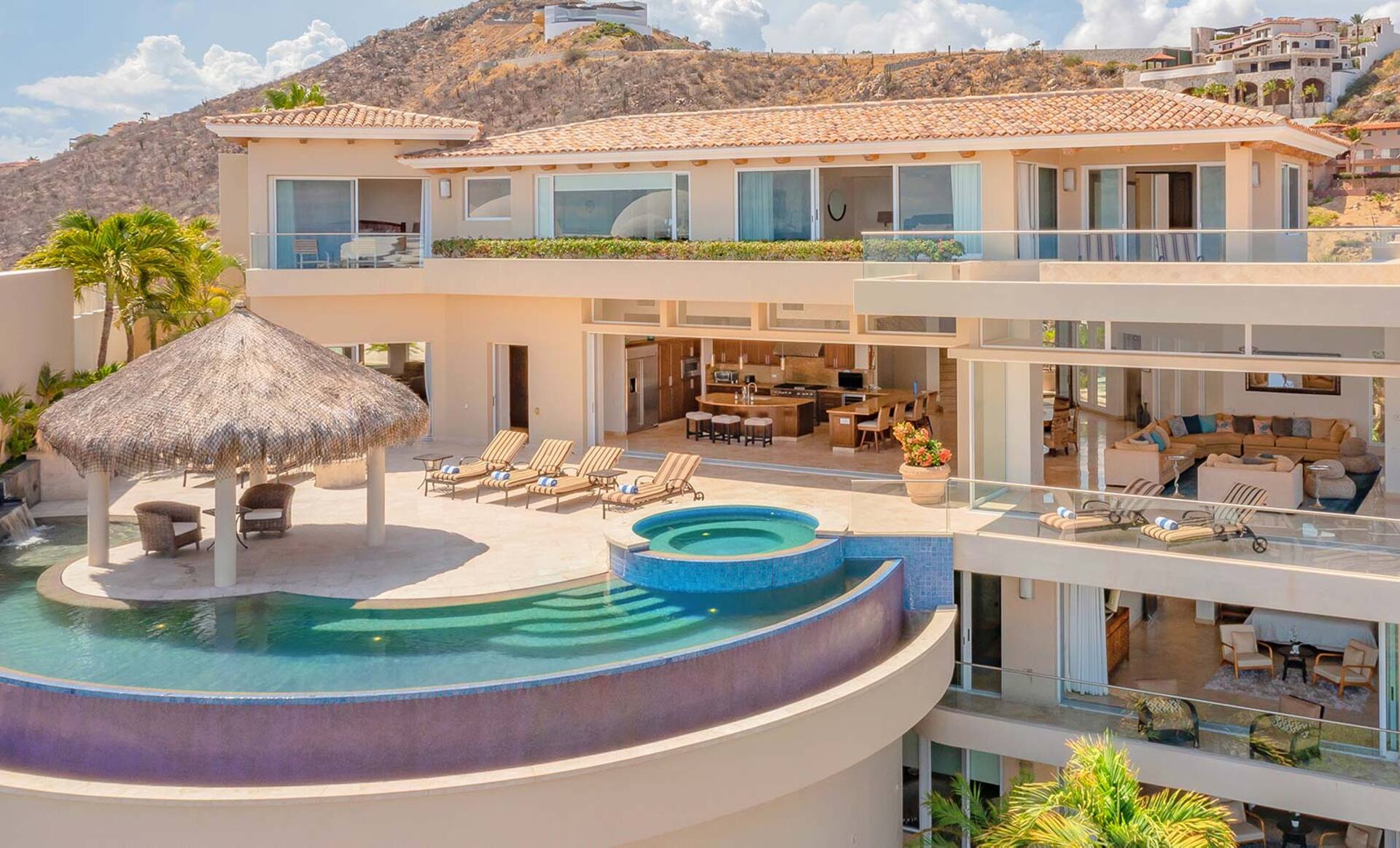 Doživite neprekosljivo luksuzno vilo v Cabo San Lucas Villa 1053