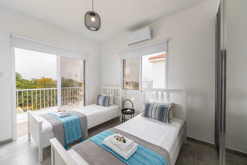 Osupljiva vila s panoramskim razgledom na zaliv Ayia Napa, vila Ayia Napa 1389