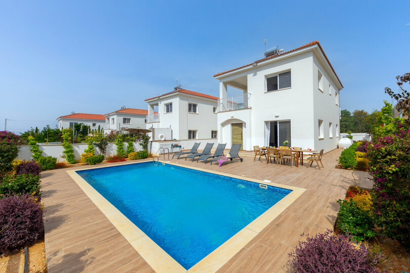 Osupljiva vila s panoramskim razgledom na zaliv Ayia Napa, vila Ayia Napa 1389