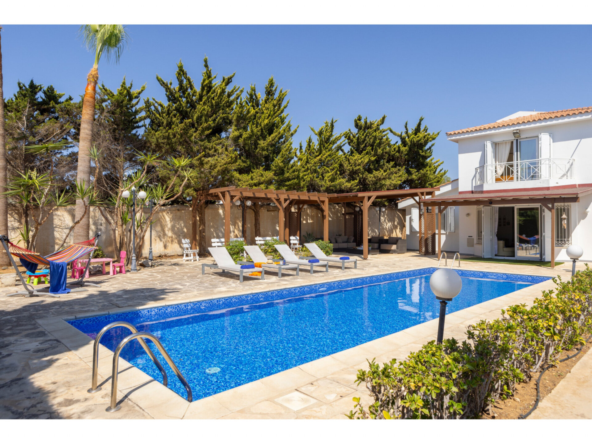 5 Star Villa Holidays ponosno predstavlja Protaras Villa 1720