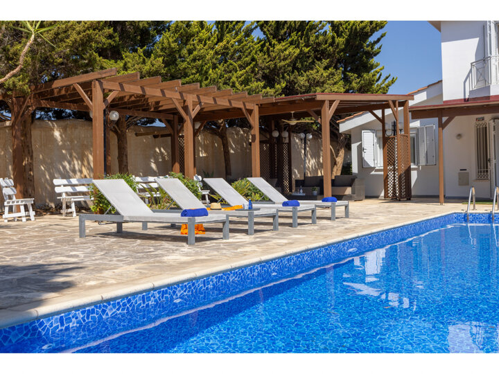 5 Star Villa Holidays ponosno predstavlja Protaras Villa 1720