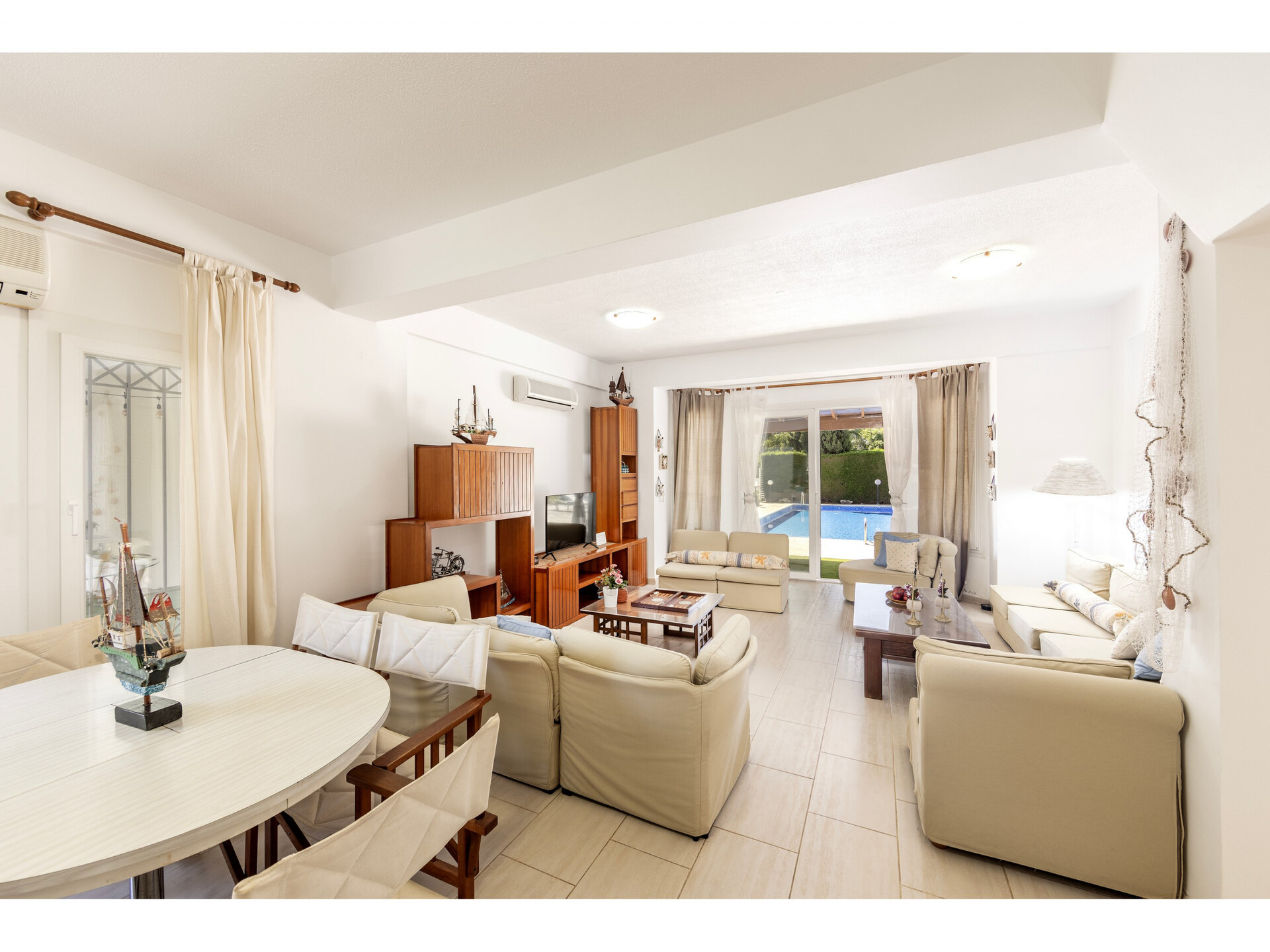 5 Star Villa Holidays ponosno predstavlja Protaras Villa 1720