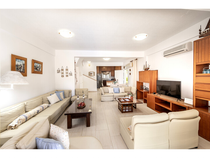 5 Star Villa Holidays ponosno predstavlja Protaras Villa 1720