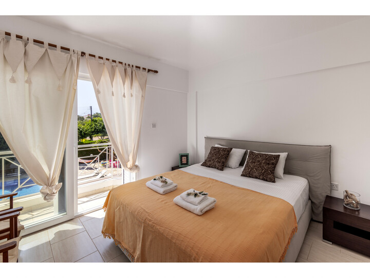 5 Star Villa Holidays ponosno predstavlja Protaras Villa 1720