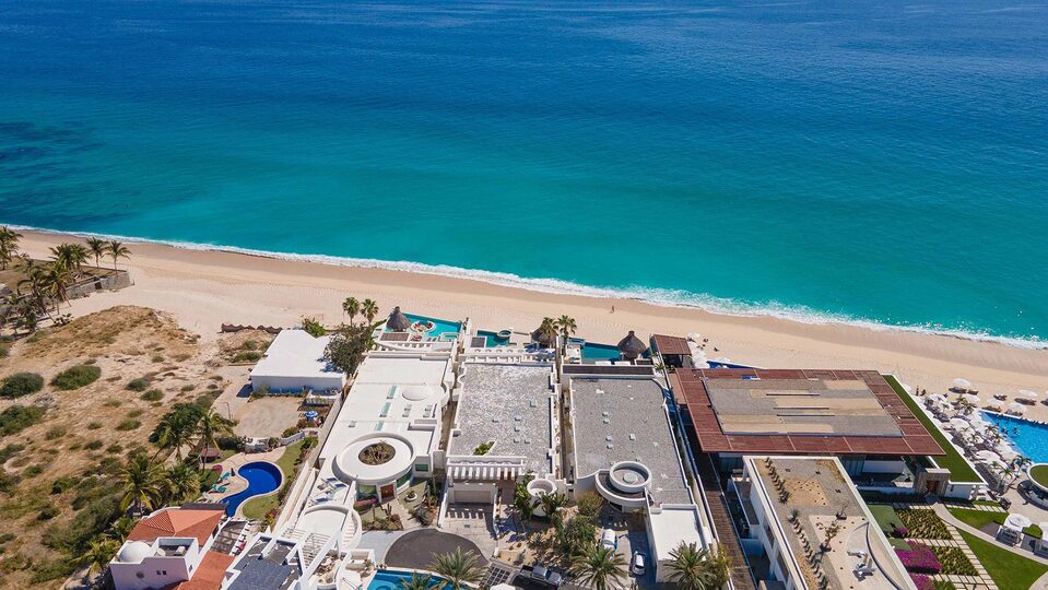 Doživite razkošje brez primere v vili Cabo San Lucas 1044: vaša sanjska vila ob plaži vas čaka!