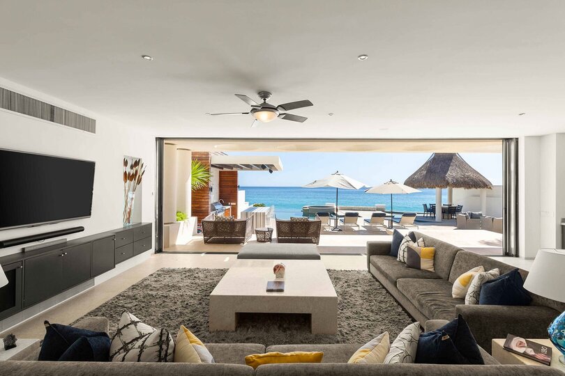Doživite razkošje brez primere v vili Cabo San Lucas 1044: vaša sanjska vila ob plaži vas čaka!