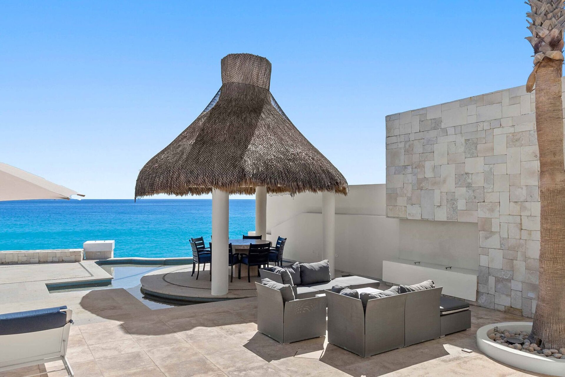 Doživite razkošje brez primere v vili Cabo San Lucas 1044: vaša sanjska vila ob plaži vas čaka!