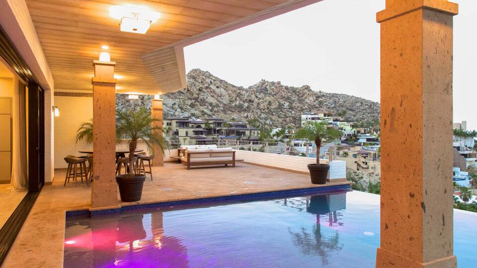 Luksuzna 5-nadstropna vila Cabo San Lucas 1054 s čudovitim razgledom