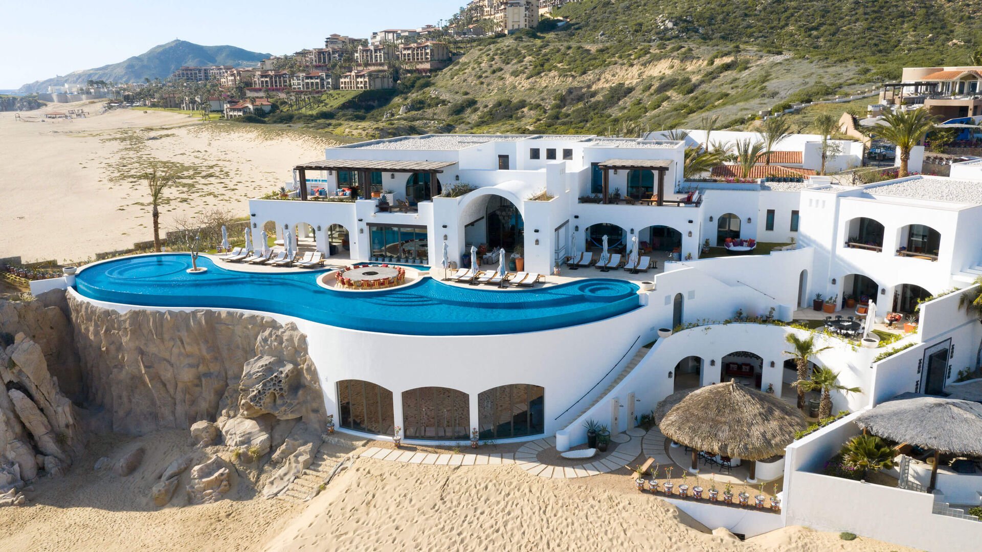 Doživite razkošje brez primere v Cabo San Lucas Villa 1055
