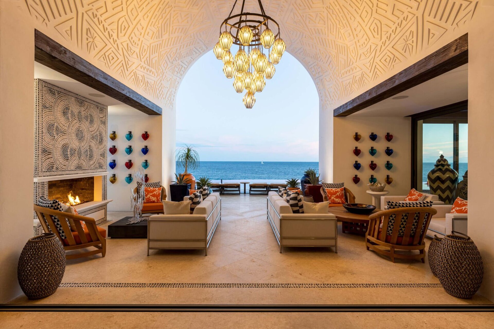 Doživite razkošje brez primere v Cabo San Lucas Villa 1055