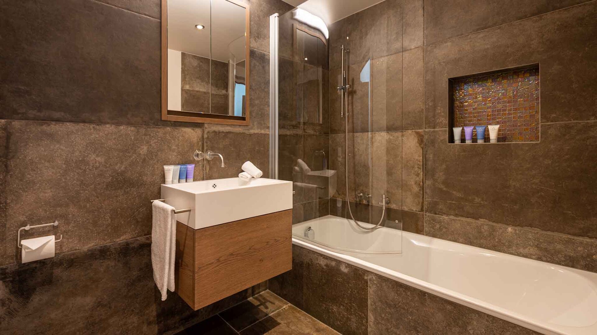 Doživite razkošje z razgledom na gore, Valais Chalet 1395