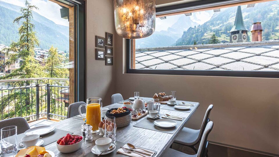 Doživite razkošje z razgledom na gore, Valais Chalet 1395