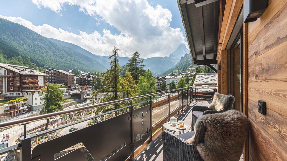 Doživite razkošje z razgledom na gore, Valais Chalet 1395