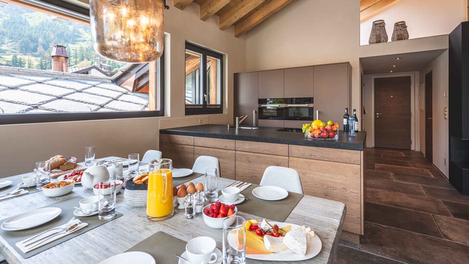 Doživite razkošje z razgledom na gore, Valais Chalet 1395