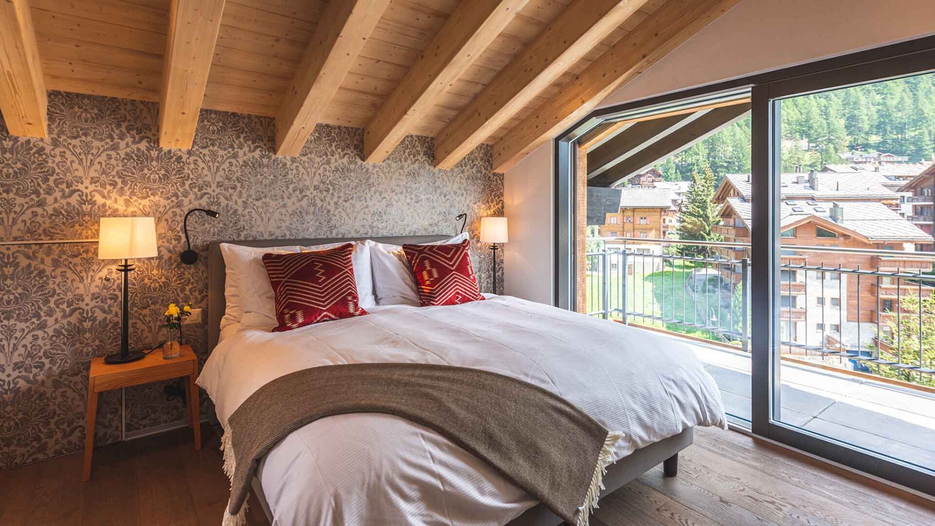 Doživite razkošje z razgledom na gore, Valais Chalet 1395