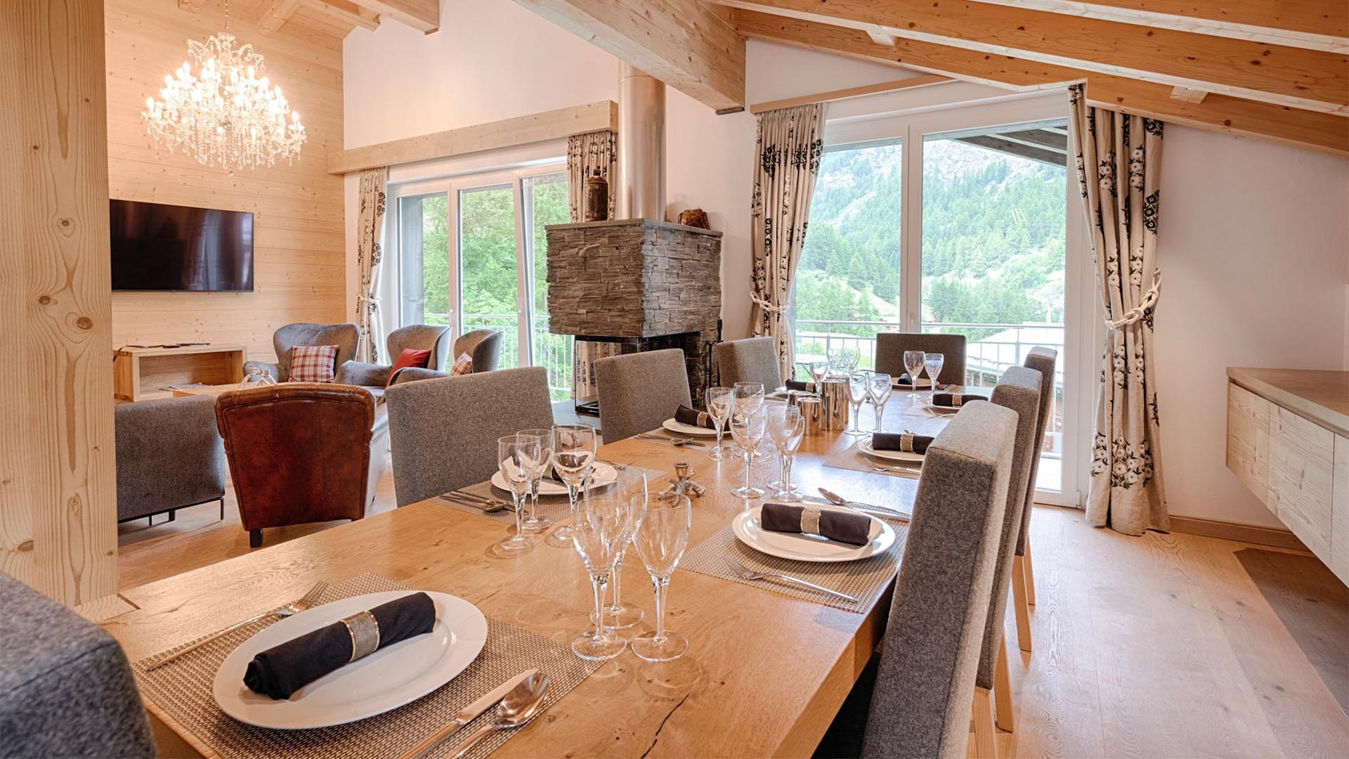 Sprostite se v alpskem okolju z neposrednim dostopom do smučišč, Valais Chalet 1397