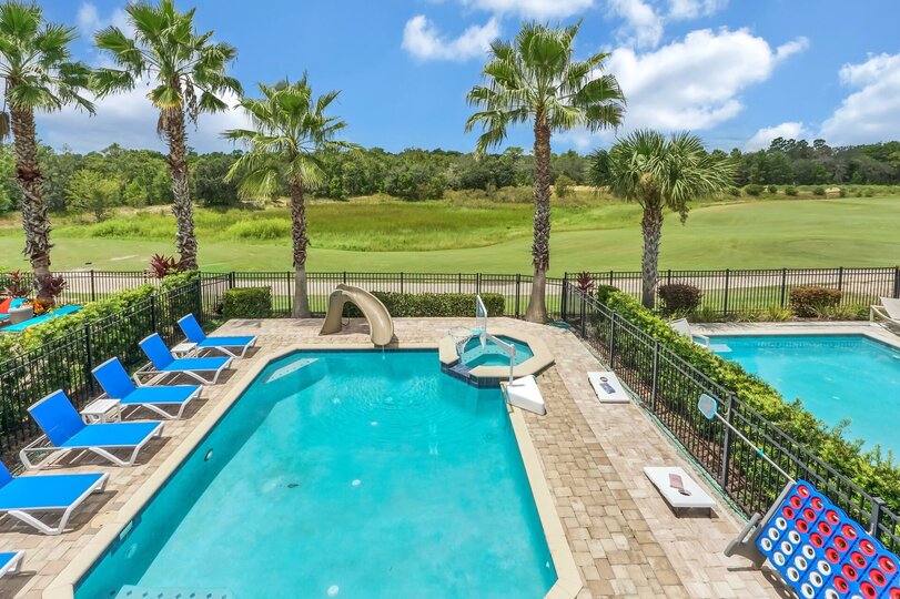 Ultimate Family Getaway v Orlandu, 6530