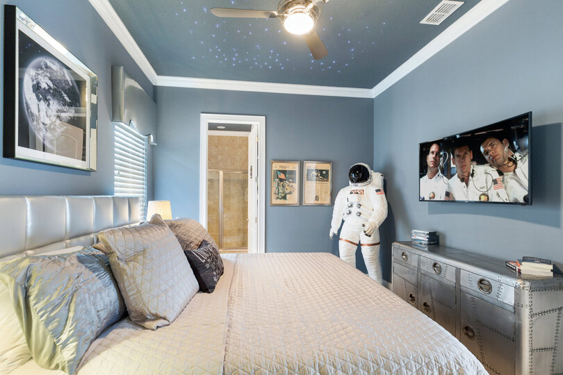 The astronaut room is perfectly decorated