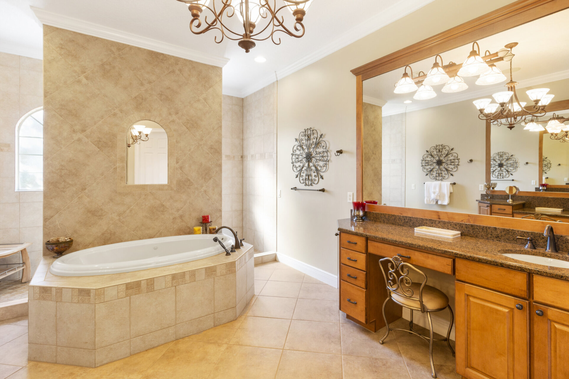 Luxurious master bathroom