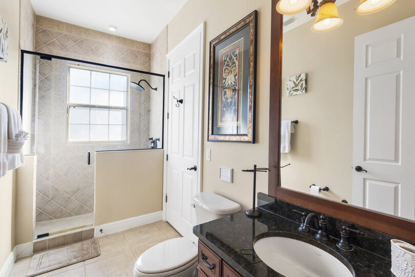 Ensuite bathroom