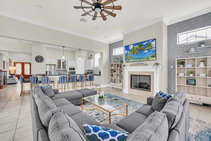 Disclaimer: Fireplace(s) not allowed for guest use, homeowner use only.