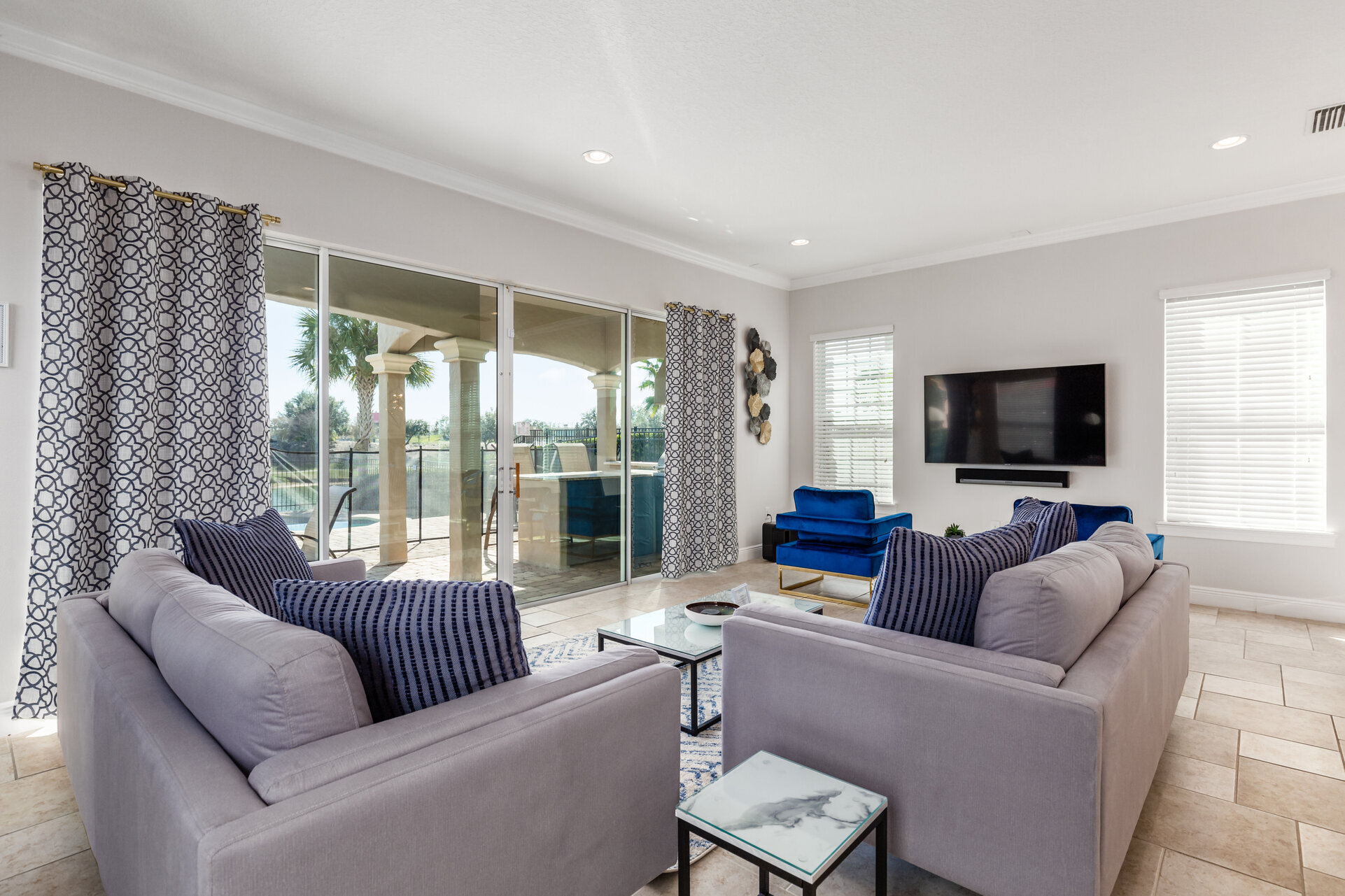 Orlando Bliss: Vila s 5 spalnicami, 6572