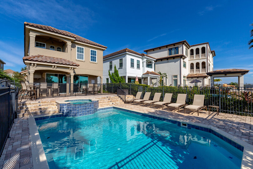 Orlando Bliss: Vila s 5 spalnicami, 6572
