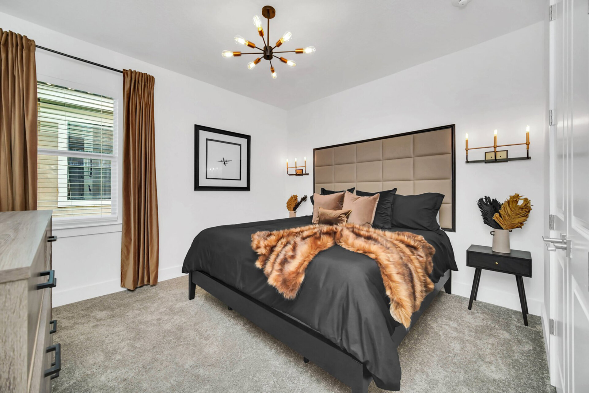 King suite on the first floor