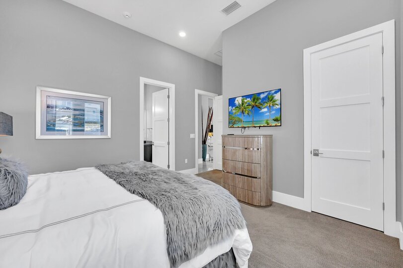 Serene 10 Bedroom Haven v Orlandu, 6630