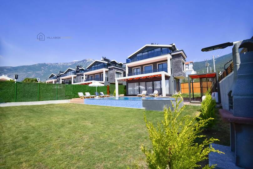 Your Own Private Holiday Haven 1033