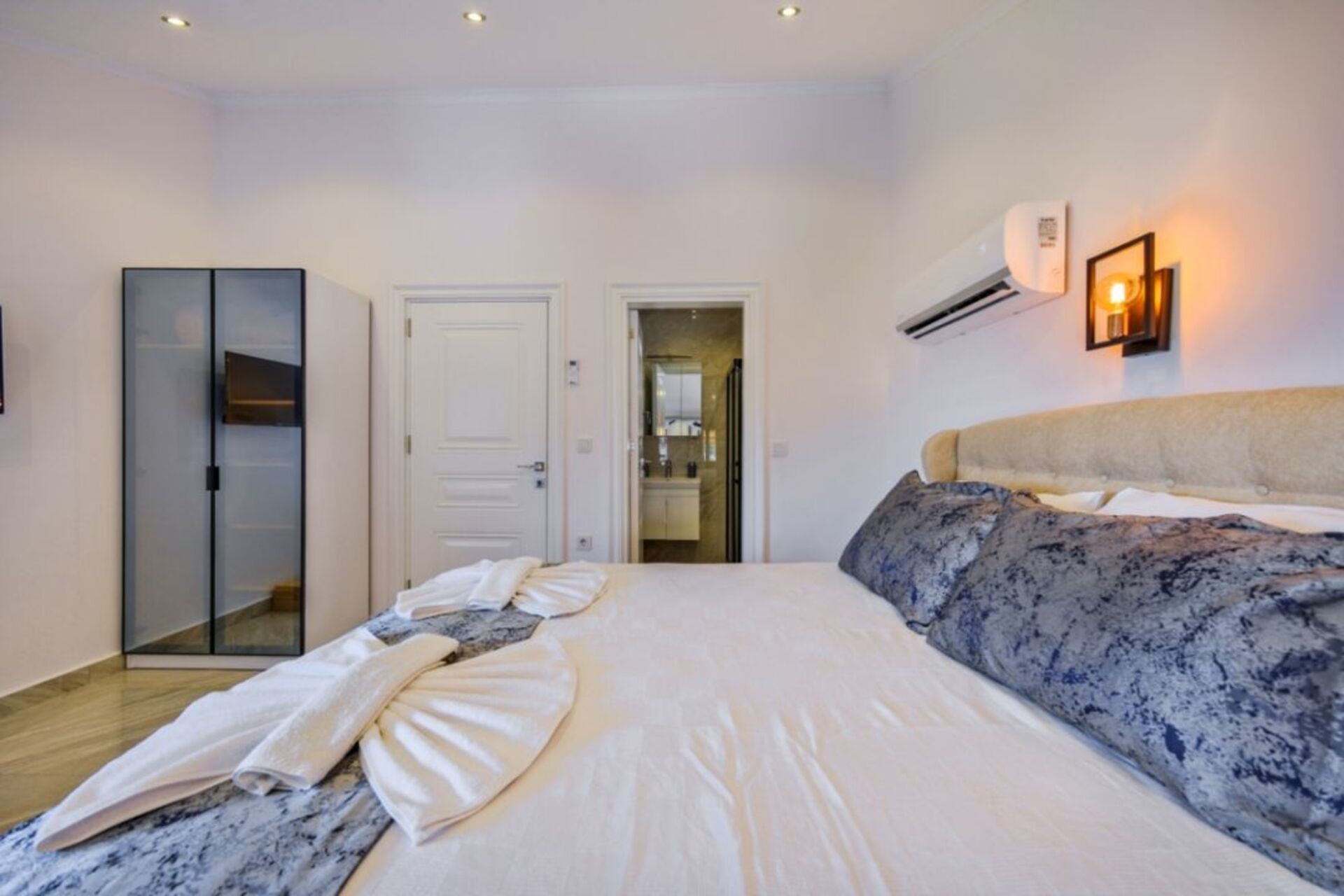 Your Villa for Slow, Easy Getaways 1049