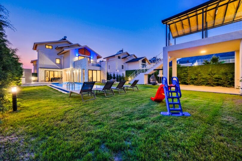 Your Villa for Slow, Easy Getaways 1049