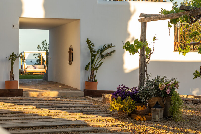 Brezčasno zasebno luksuzno zatočišče, vila na Ibizi 1049