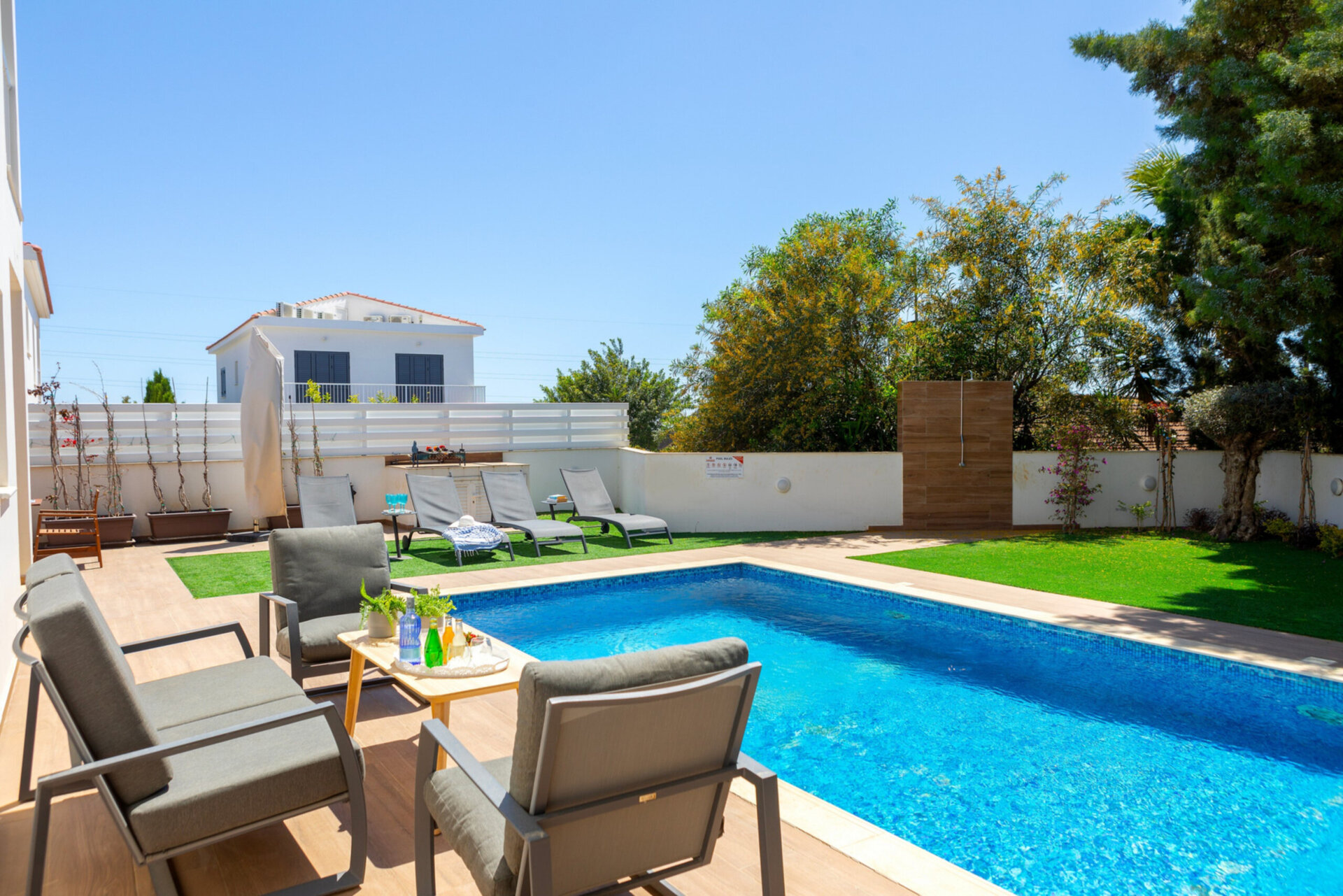 Svetišče Ayia Napa: Čudovita vila s 4 spalnicami, 1393
