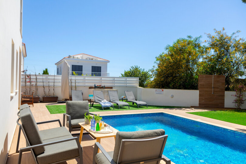 Svetišče Ayia Napa: Čudovita vila s 4 spalnicami, 1393