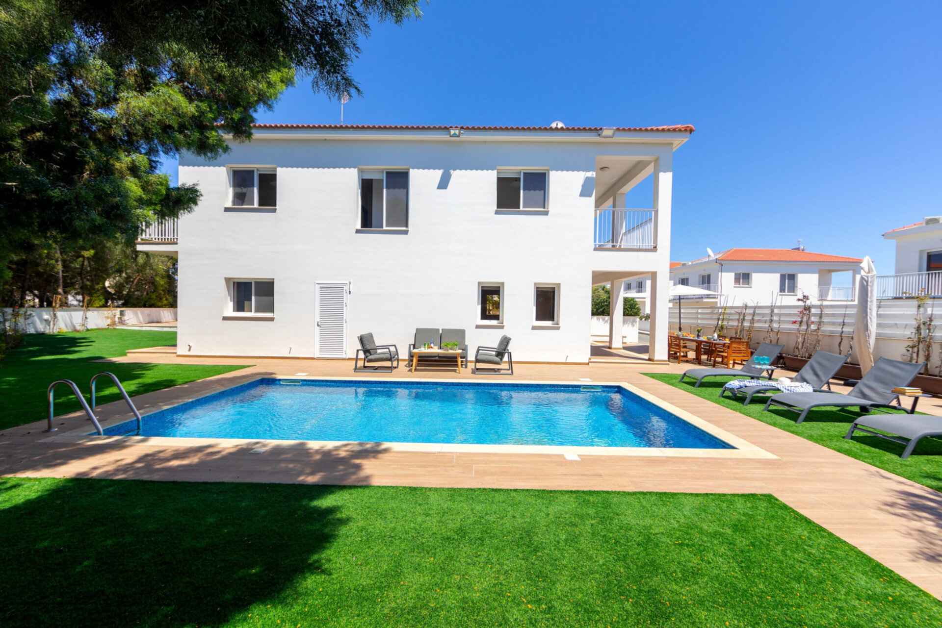 Svetišče Ayia Napa: Čudovita vila s 4 spalnicami, 1393