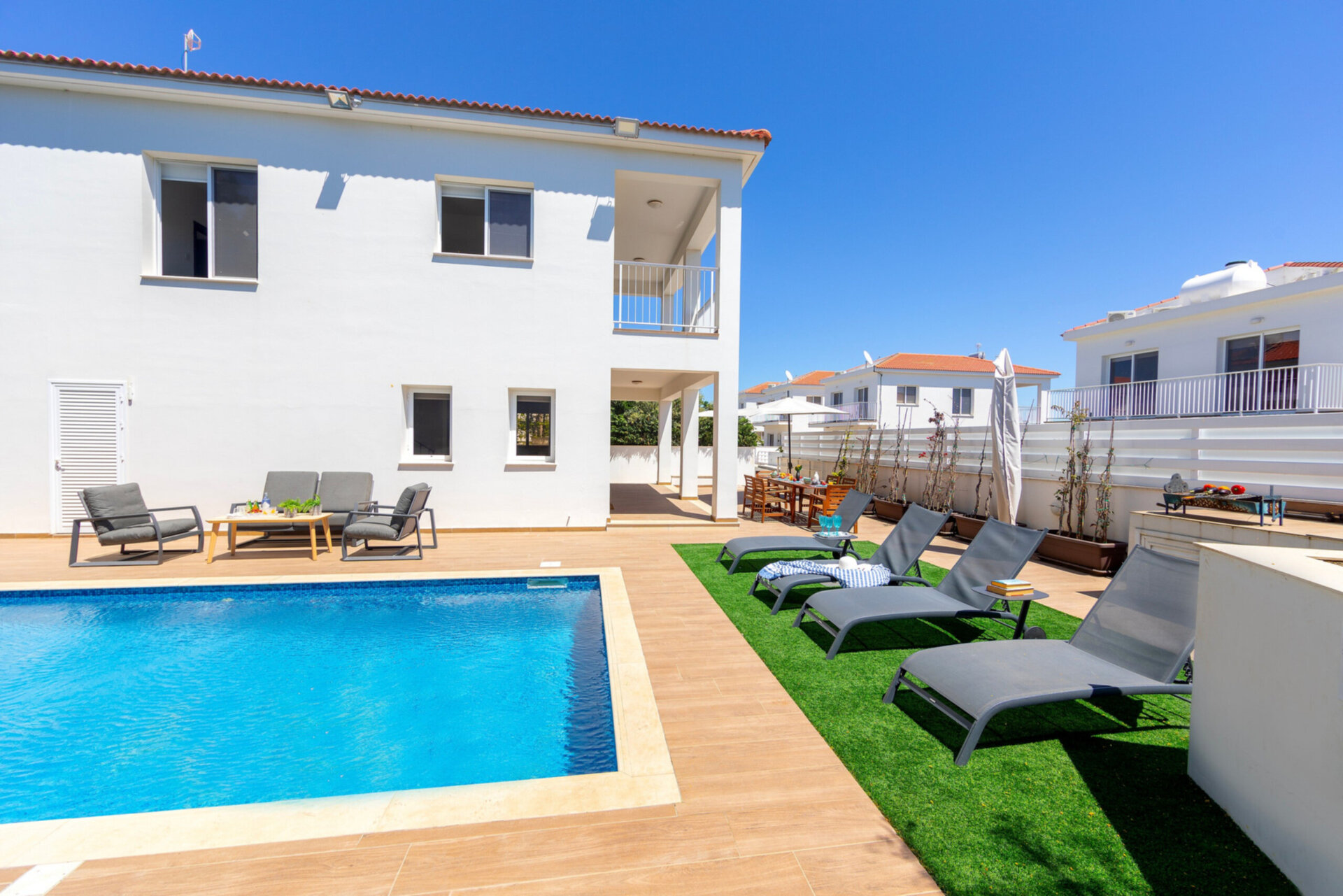 Svetišče Ayia Napa: Čudovita vila s 4 spalnicami, 1393